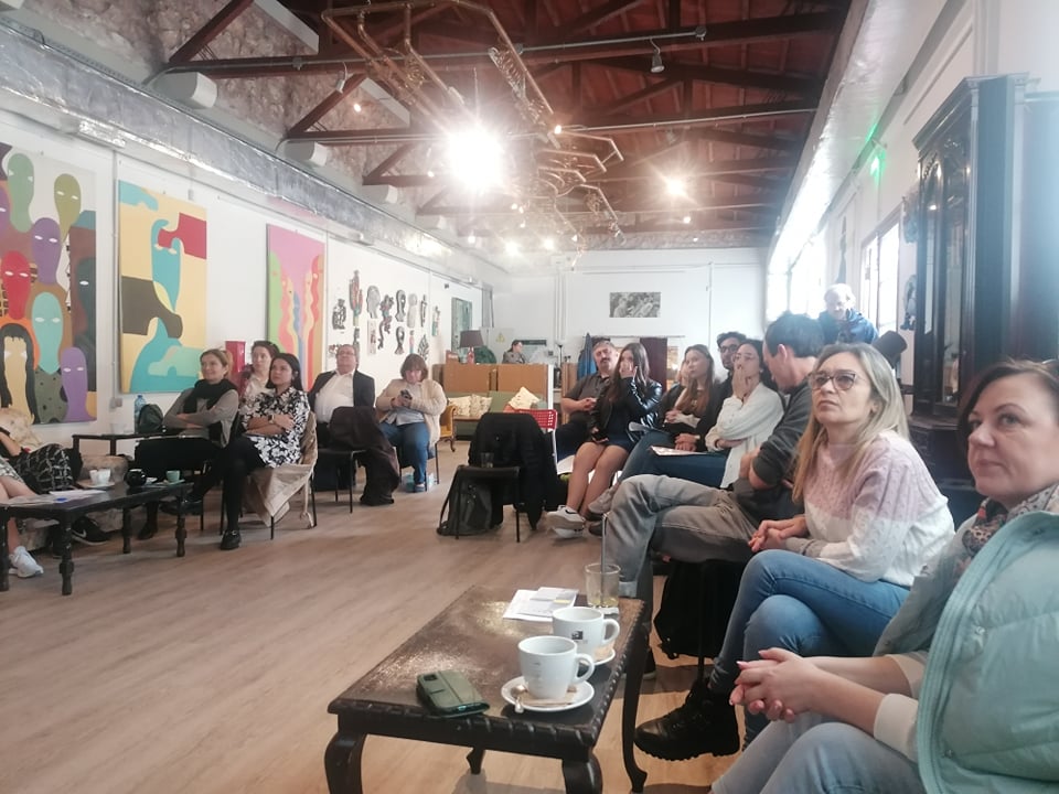 img fc137c2082322217843e0e7a0b61a262 v